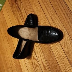 Clarks Artisan Keesha Luca slip on loafer. Black crocodile patent leather sz 8.5